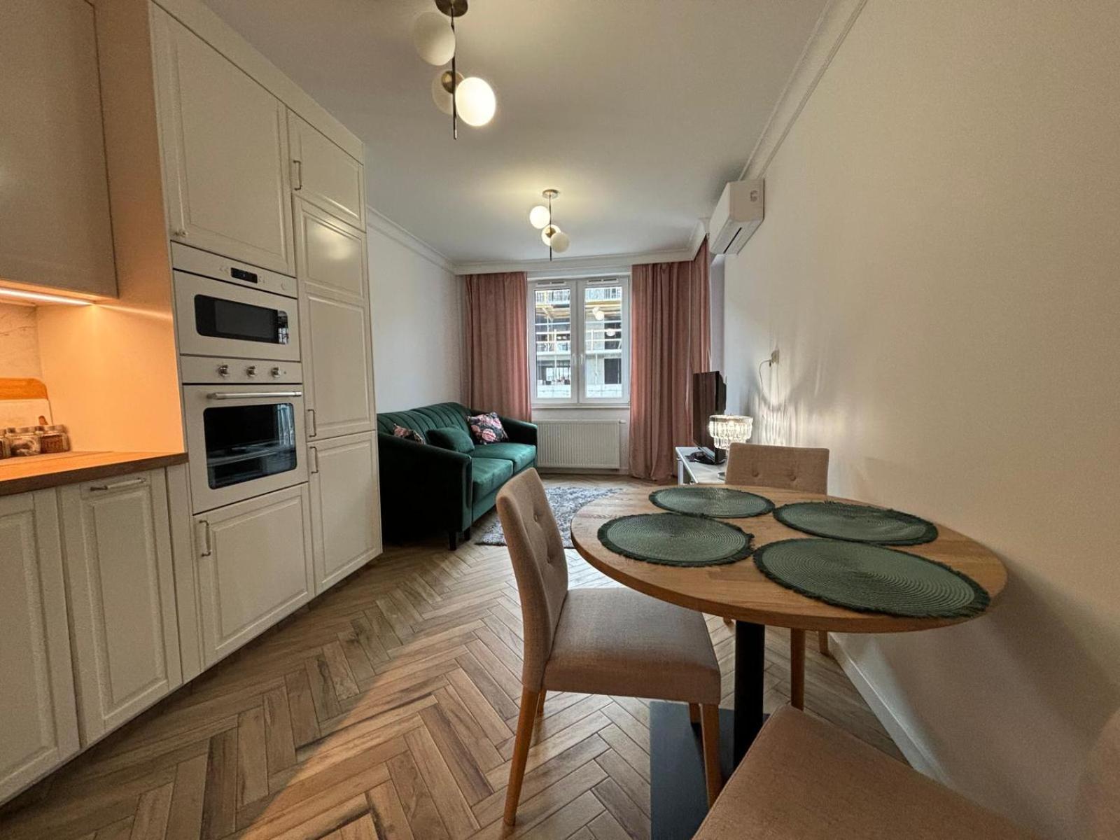 Apartamenty W Centrum Bialegostoku Z Parkingiem W Garazu Podziemnym Białystok Exteriér fotografie