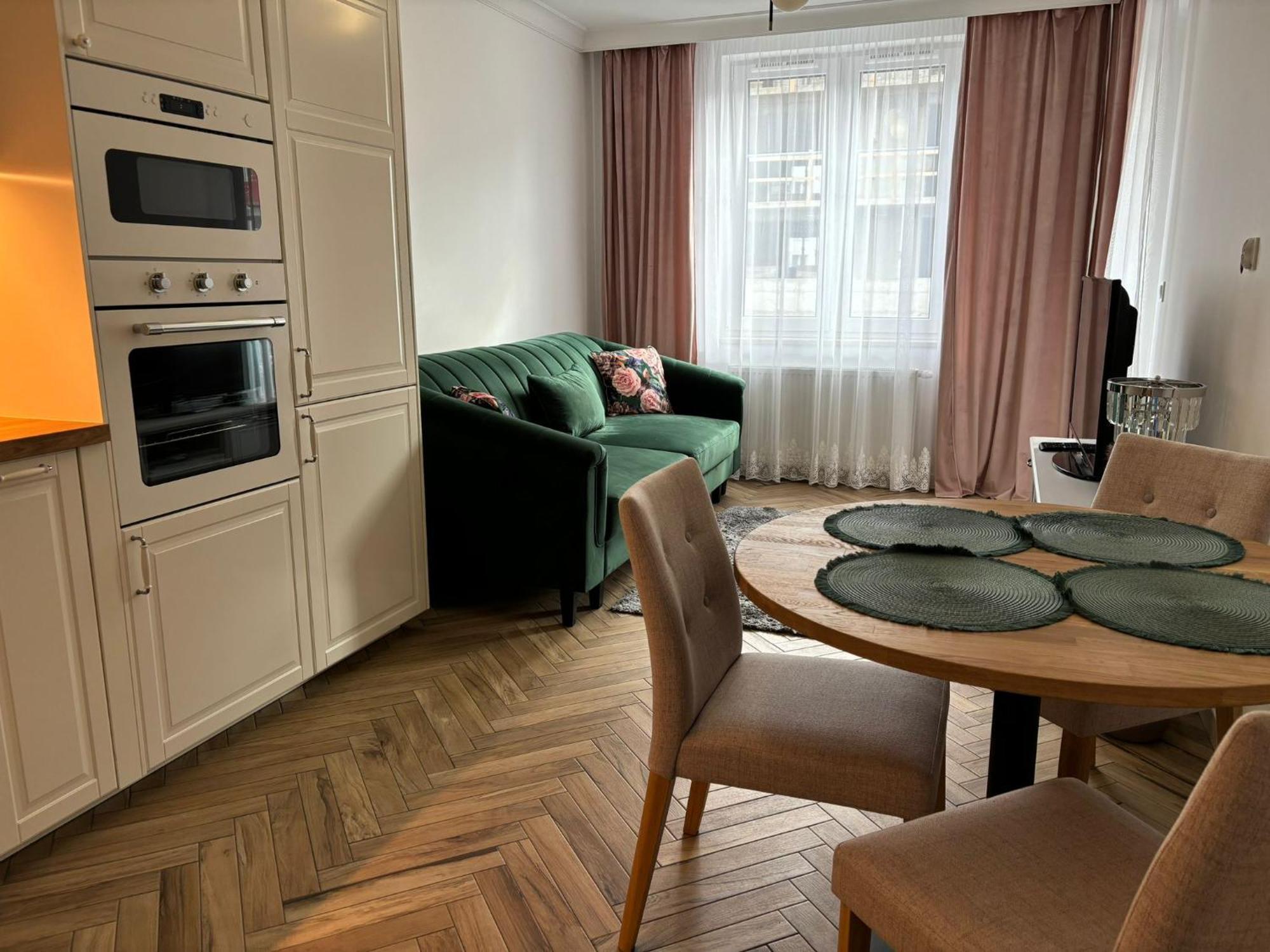 Apartamenty W Centrum Bialegostoku Z Parkingiem W Garazu Podziemnym Białystok Exteriér fotografie